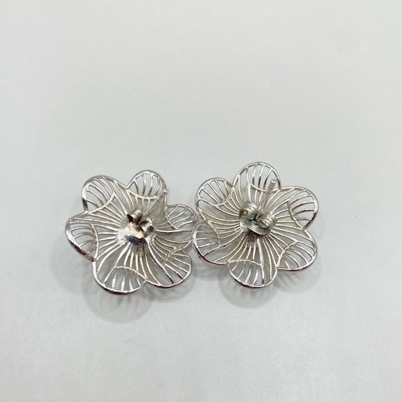 Sterling Silver Cultured Pearl Filigree Large Flower Earrings - Picture 5 of 6